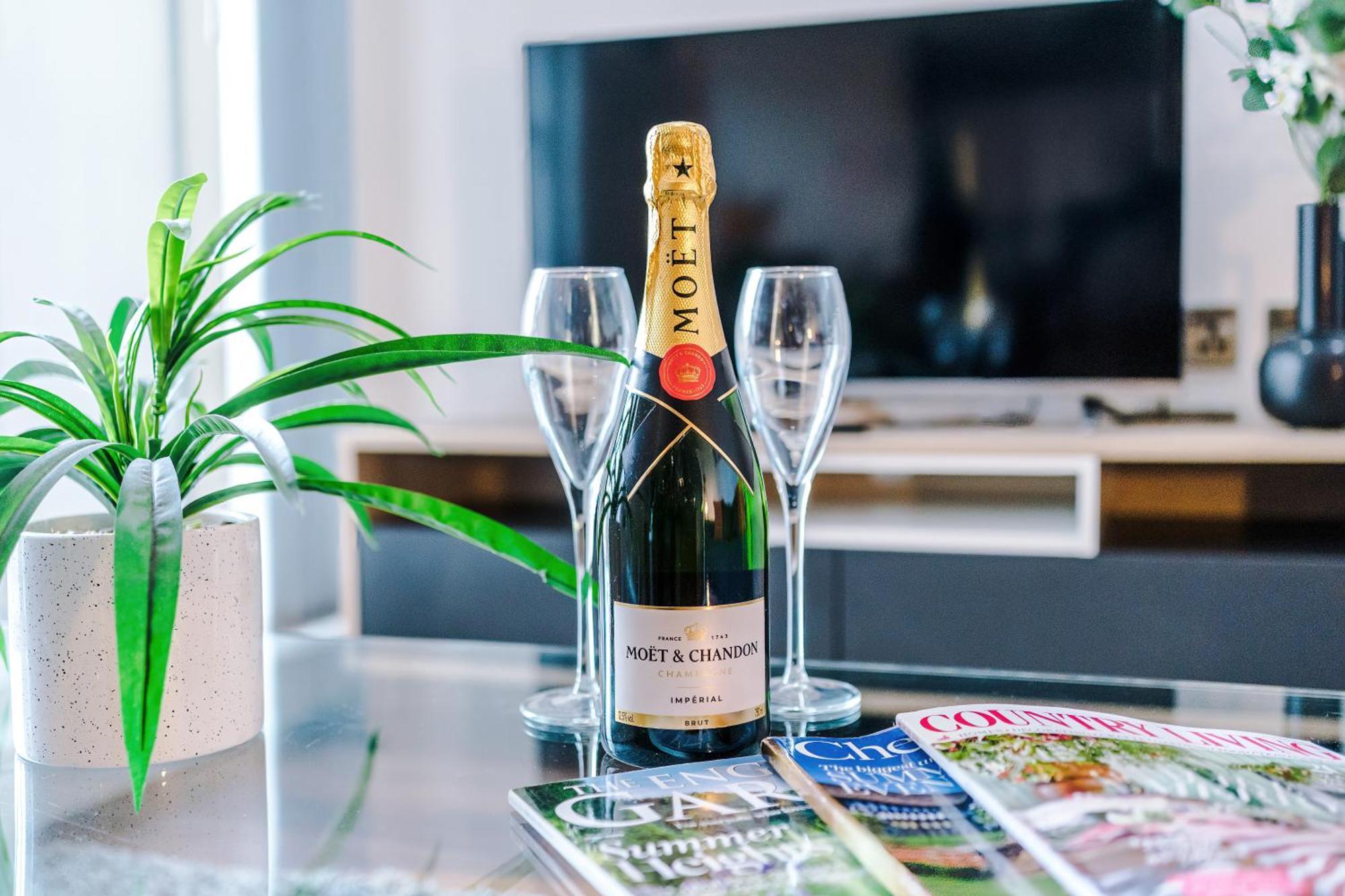 Sleek Apartment In Manchester By 53 Degrees Property, Ideal For Couples, Amazing Location! Bagian luar foto